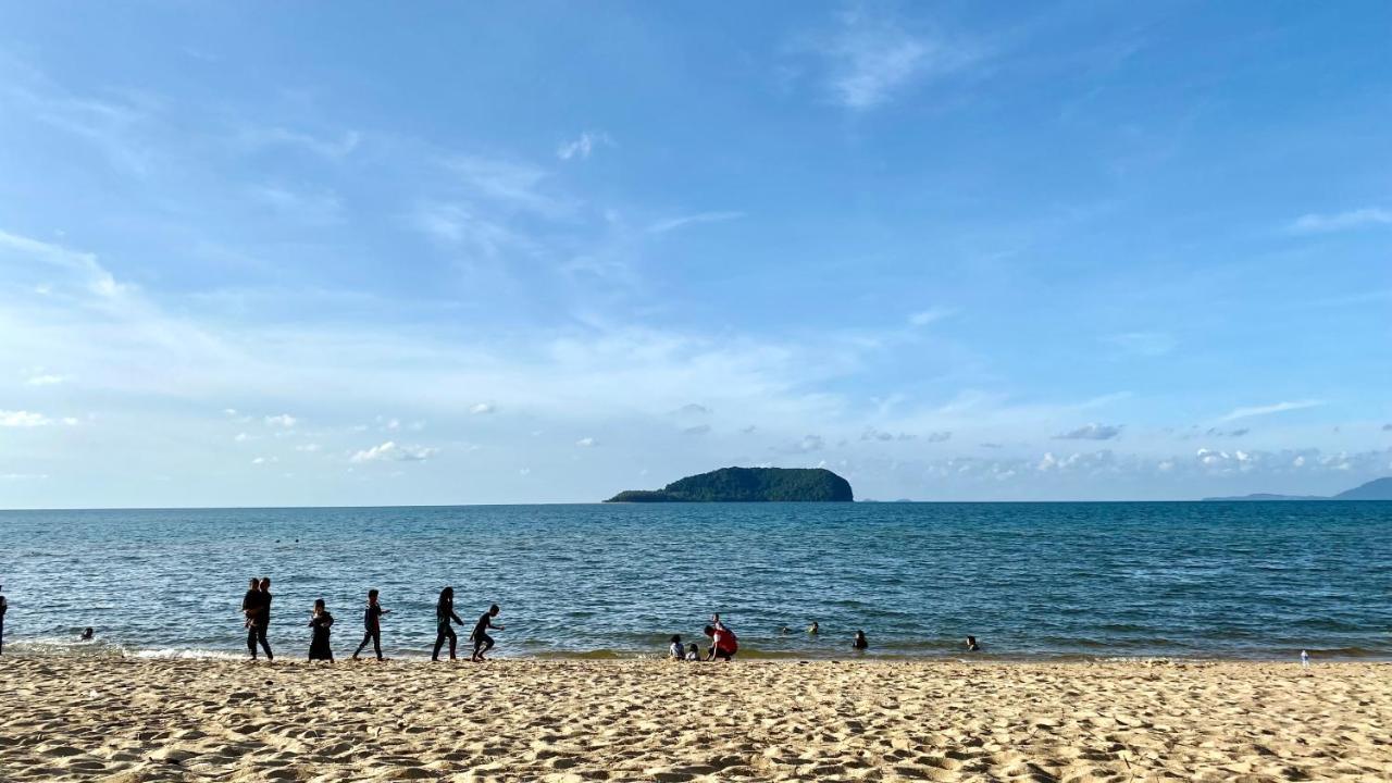 Nazza Homestay Besut With Swimming Pool Kampung Raja 외부 사진