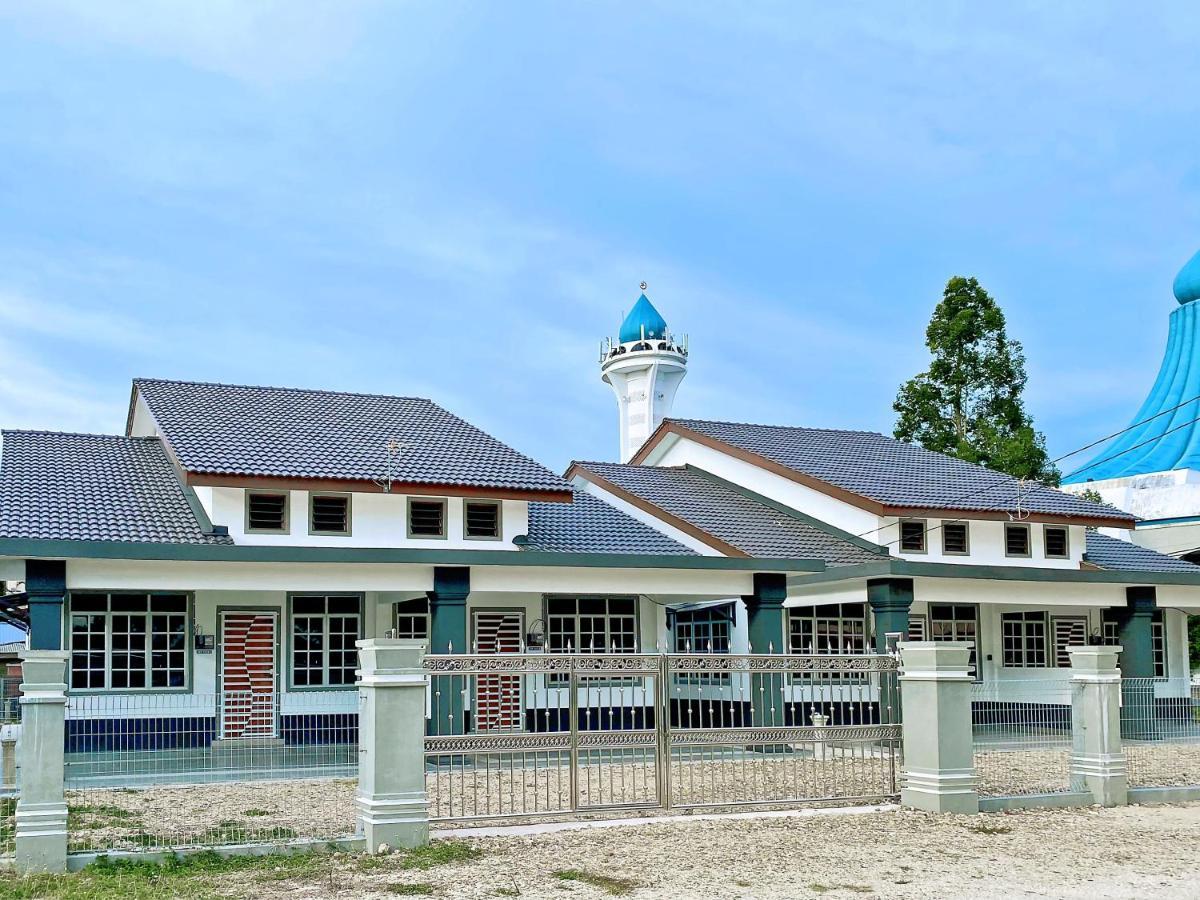 Nazza Homestay Besut With Swimming Pool Kampung Raja 외부 사진